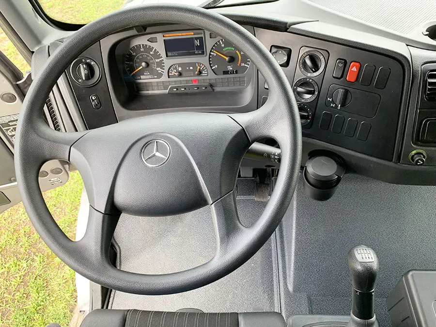 Mercedes-Benz Zetros 3643-S Tractor Head 6x4 9