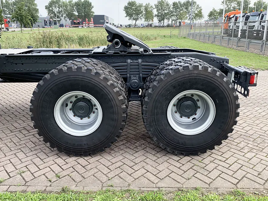 Mercedes-Benz Zetros 3643-S Tractor Head 6x4 11