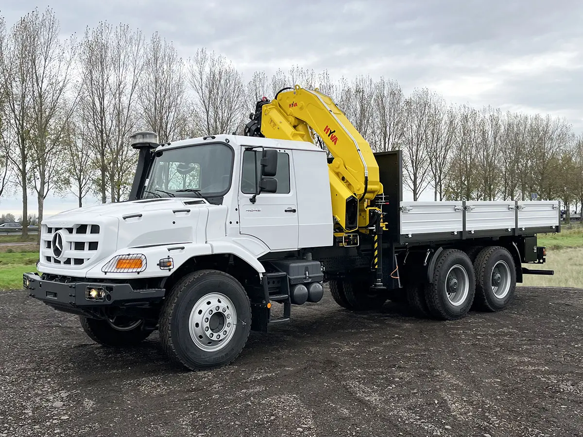 Mercedes-Benz Zetros 4042-K Hyva HC361E3 Crane Truck 6x4 1