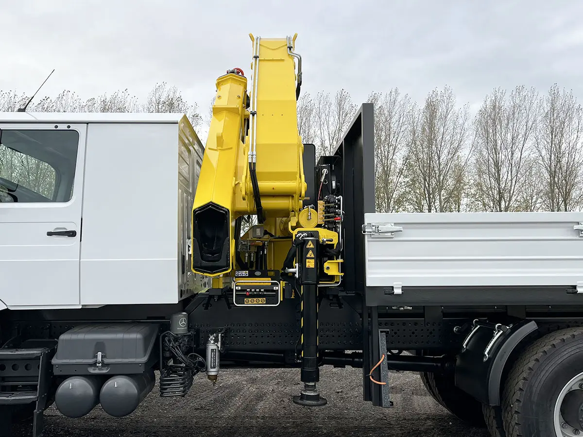 Mercedes-Benz Zetros 4042-K Hyva HC361E3 Crane Truck 6x4 12