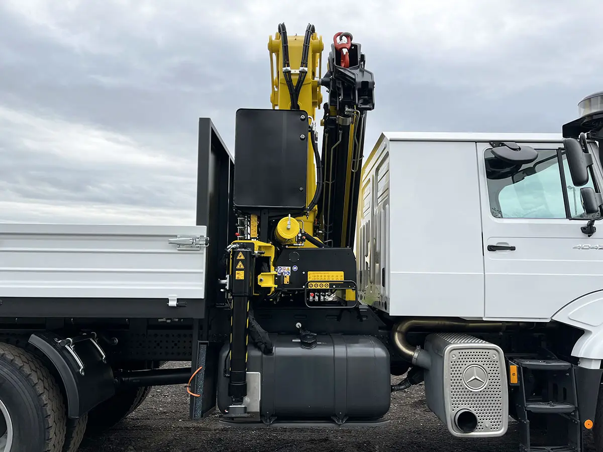 Mercedes-Benz Zetros 4042-K Hyva HC361E3 Crane Truck 6x4 13