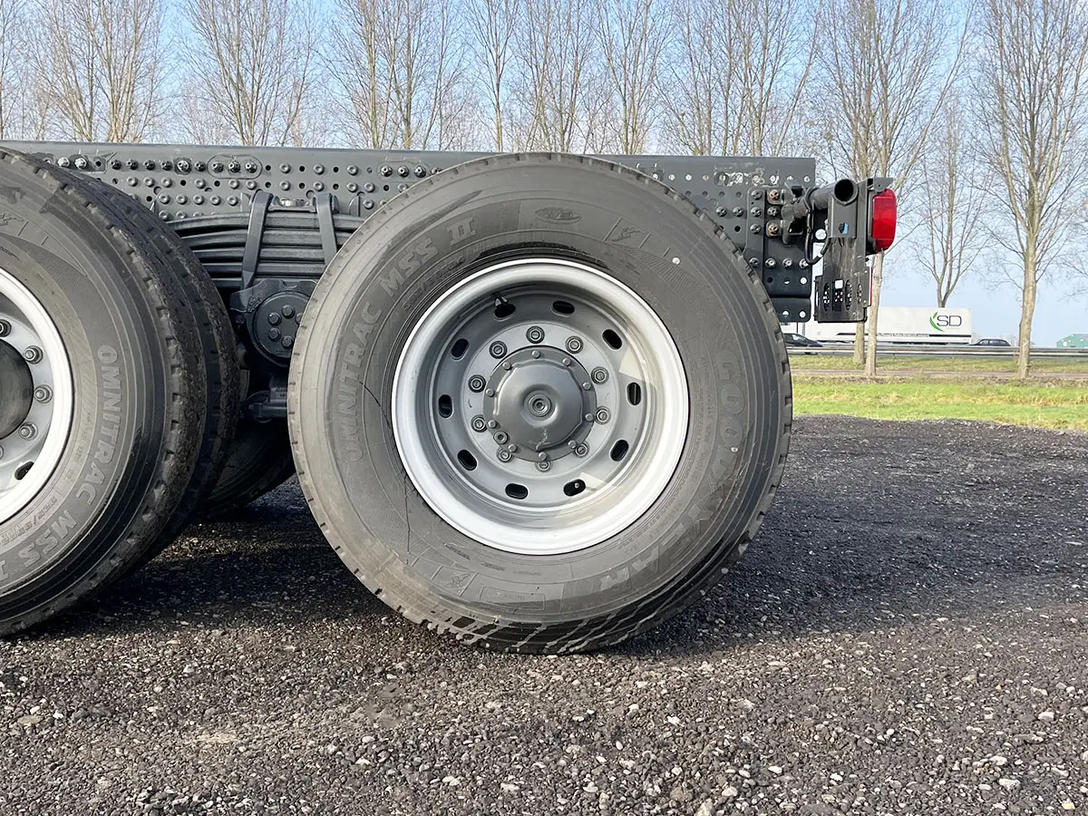 Mercedes-Benz Zetros 4048 Châssis Cabine 6x6 13