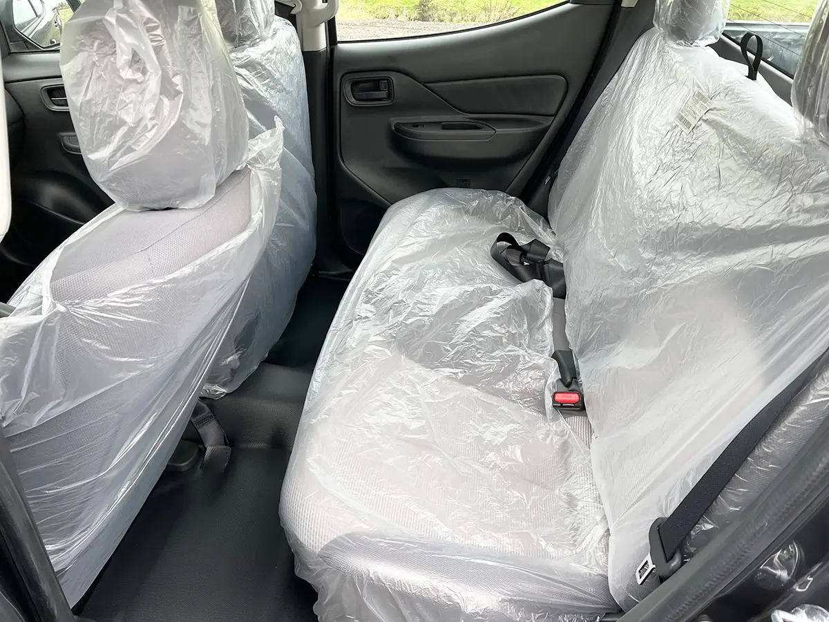 Mitsubishi L200 GL Double Cab Pick-up 4x4 9