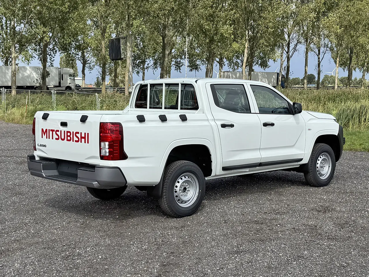 Mitsubishi L200 GL 4x4 Pick-up cabine double