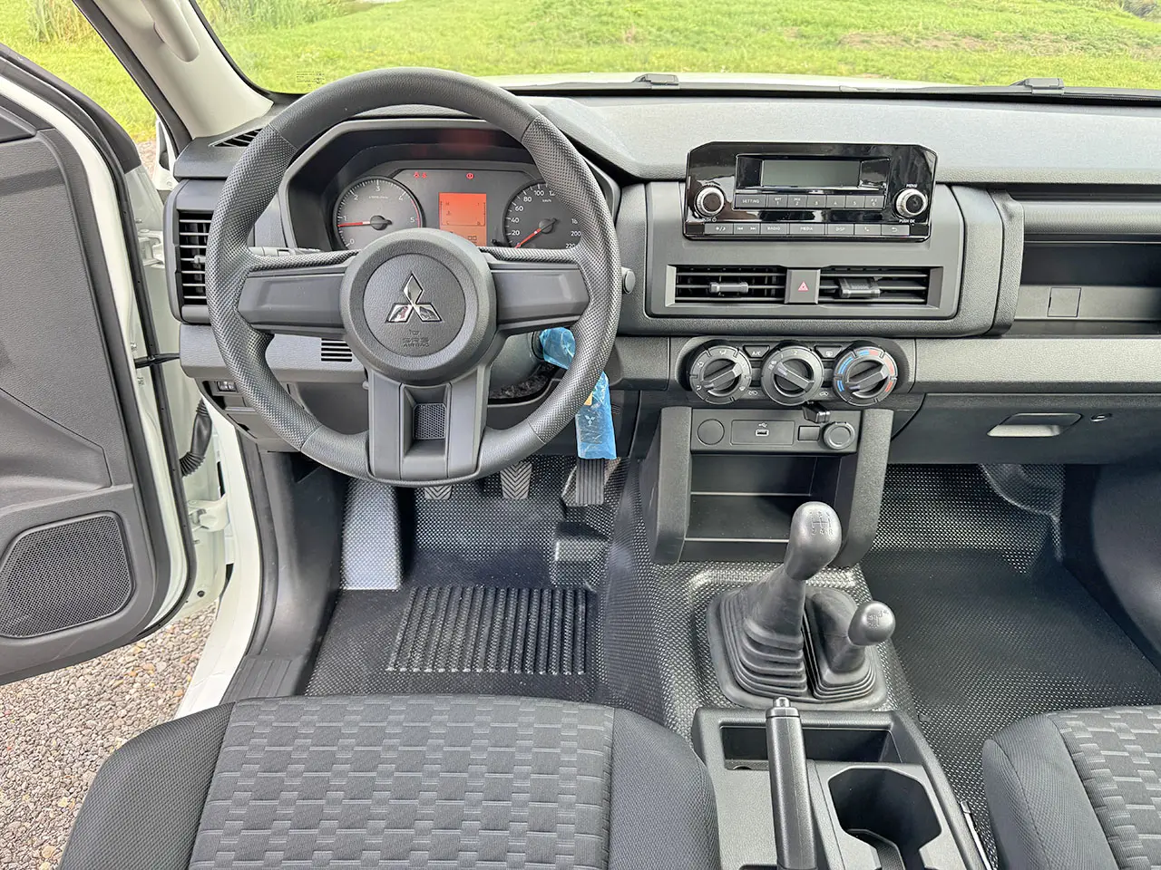 Mitsubishi L200 GL Pick-up cabine double 4x4 10