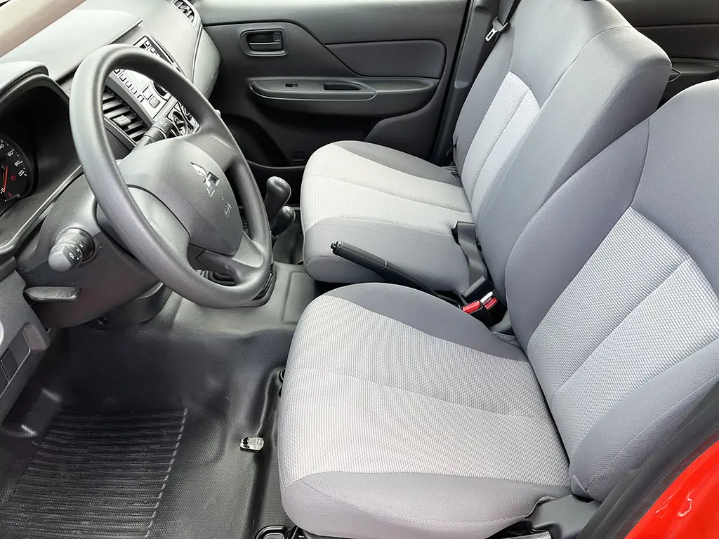 Mitsubishi L200 GL 4x4 Fire Fighting Vehicle 7