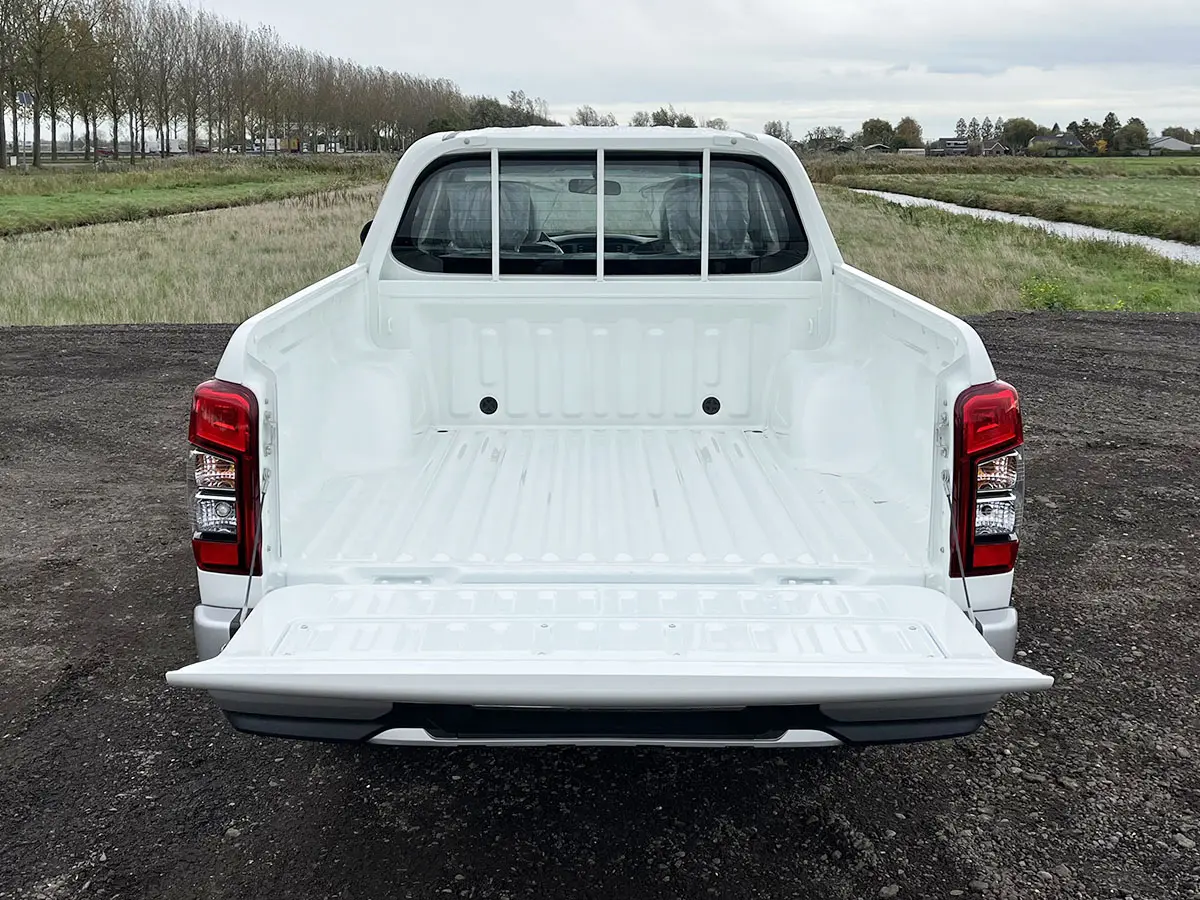 Mitsubishi L200 GLX 4x4 Double Cab Pick-up 11