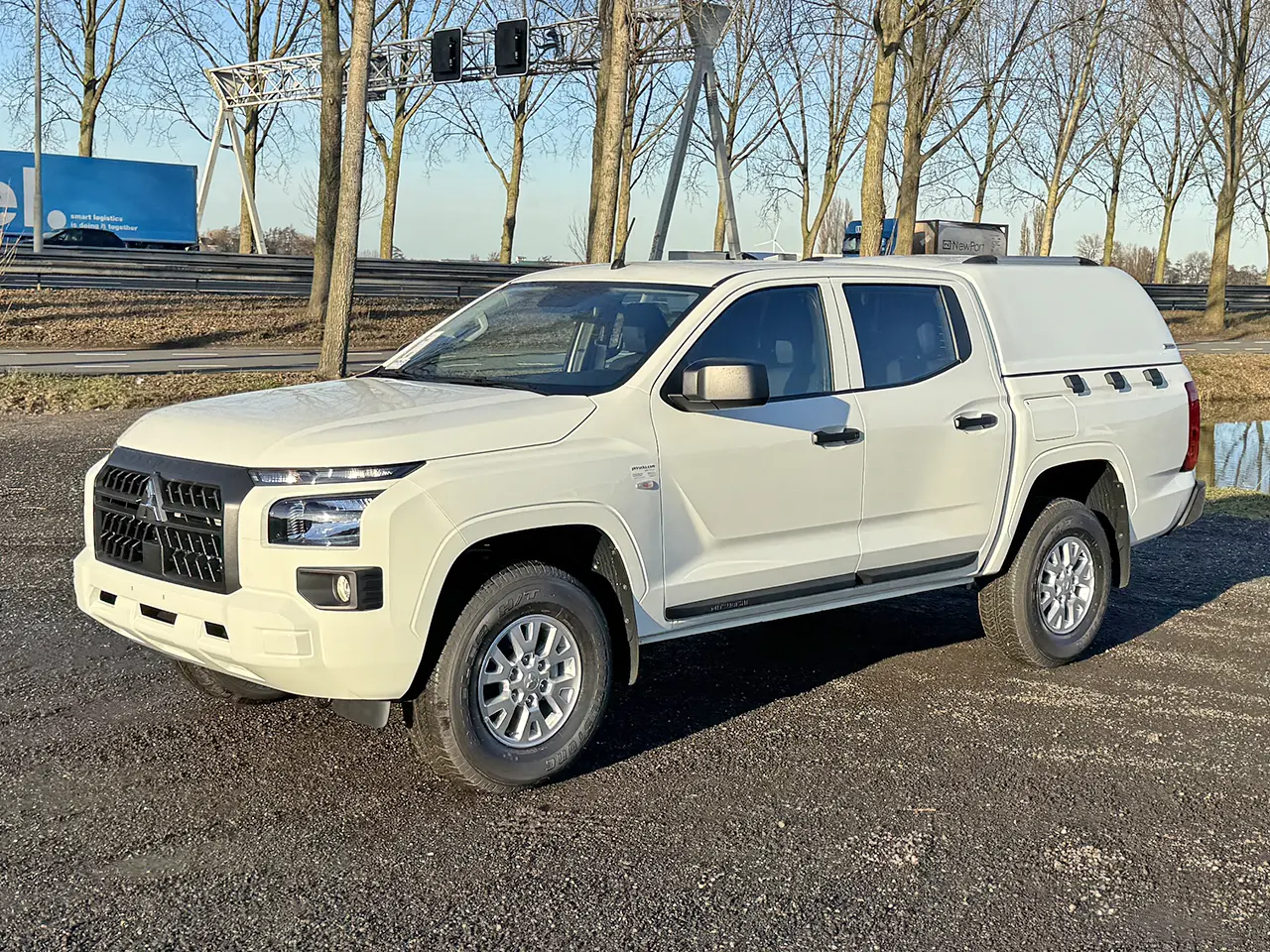 Mitsubishi L200 GLX 4x4 Double Cab Pick-up Van