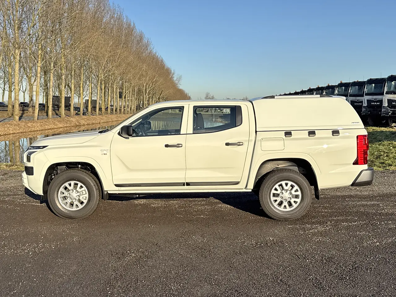 Mitsubishi L200 GLX 4x4 Double Cab Pick-up Van 7