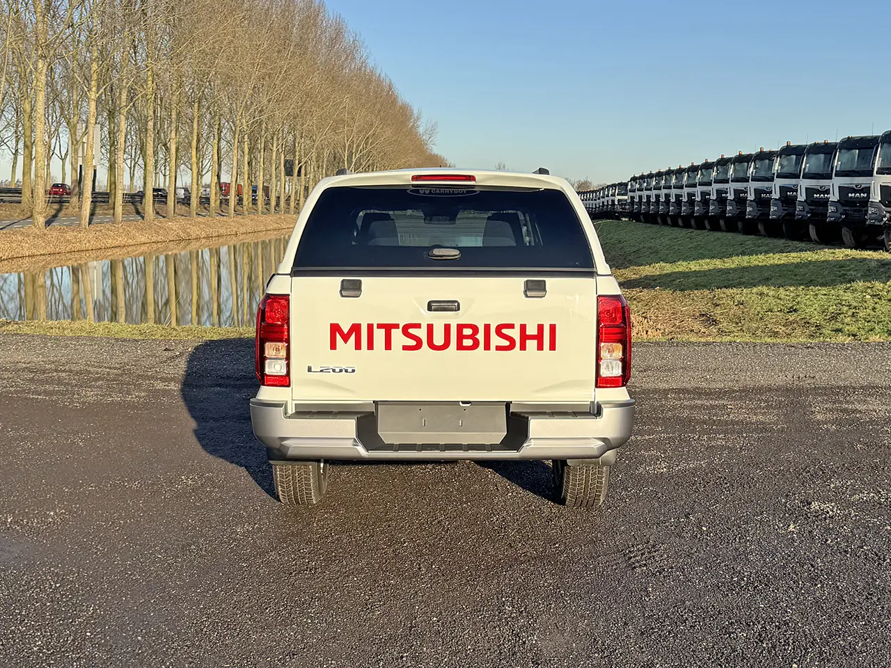 Mitsubishi L200 GLX Camionnette double cabine pick-up 4x4 12