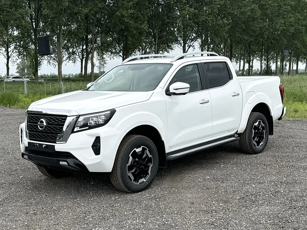 Nissan Navara LE Plus Double Cab Pick-up 4x4