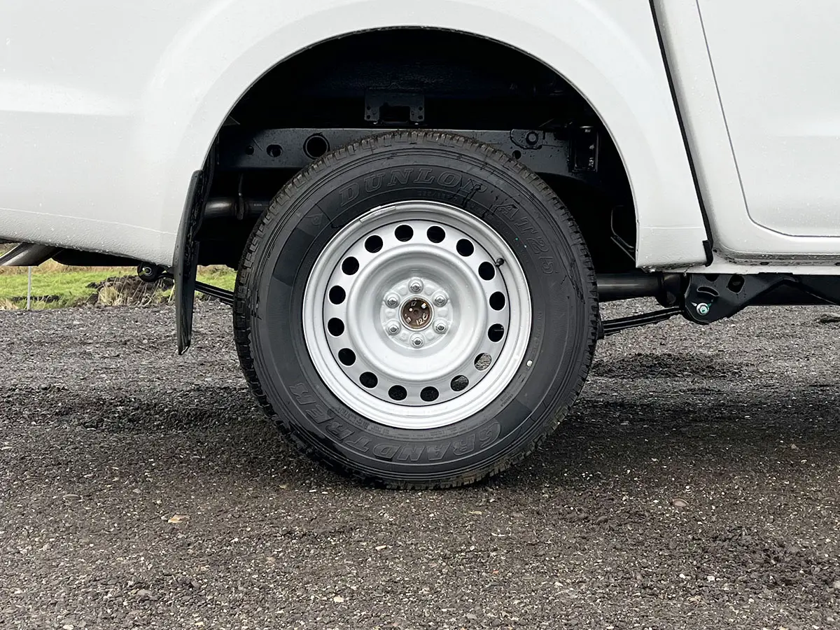 Nissan Navara XE 2.5D 4x4 Pick-up cabine double 13