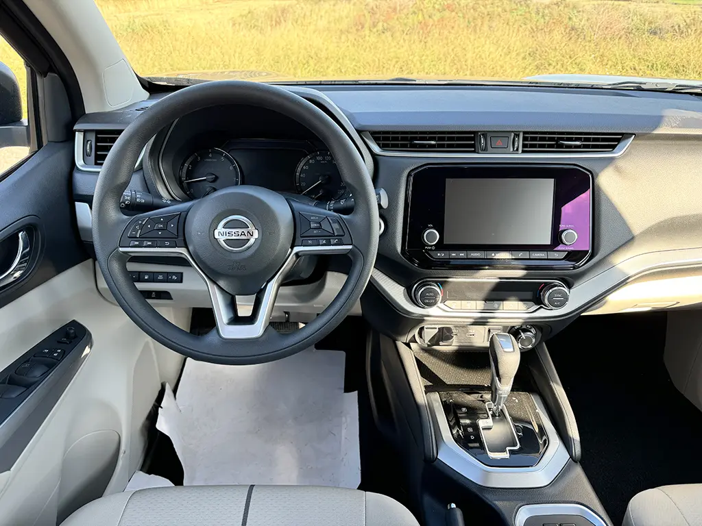 Nissan X-Terra 4x4 Sports Utility Vehicle (SUV) 9