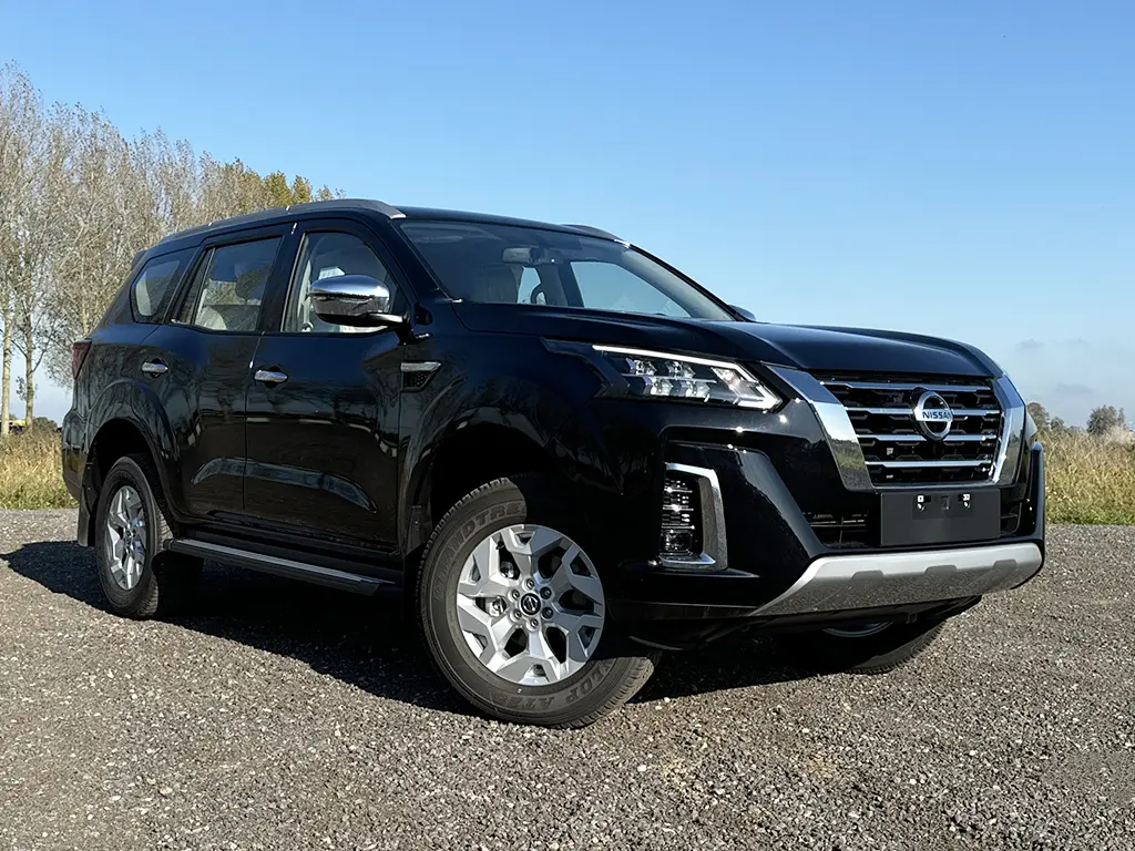 Nissan X-Terra 4x4 Sports Utility Vehicle (SUV) 15