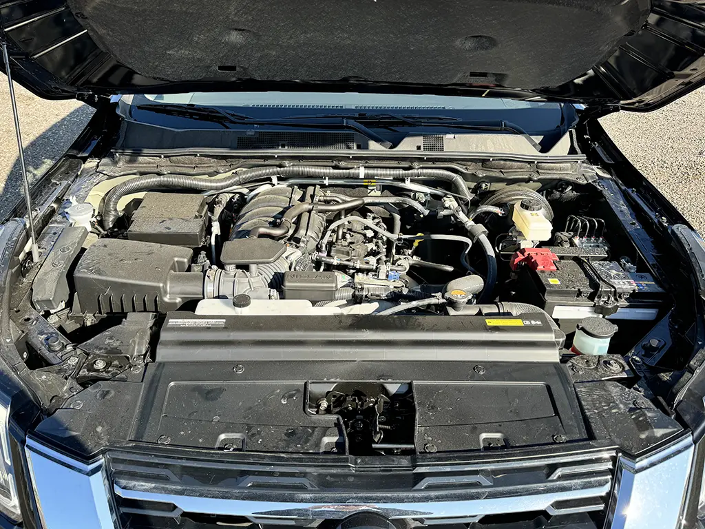 Nissan X-Terra 4x4 Sports Utility Vehicle (SUV) 16