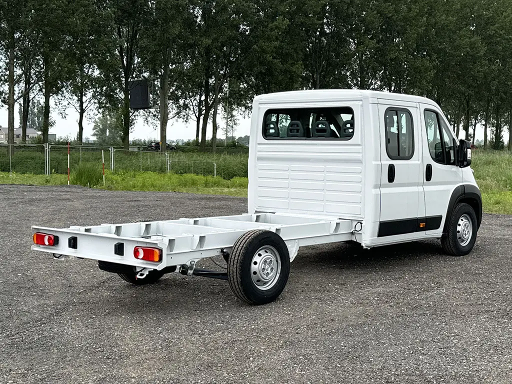 Peugeot Boxer L3H2 Crew 4x2 Chassis Cabin 6