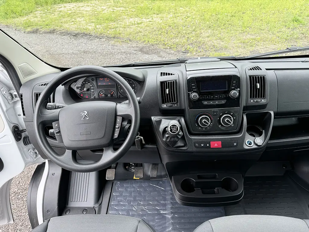 Peugeot Boxer L3H2 Crew 4x2 Chassis Cabin 9