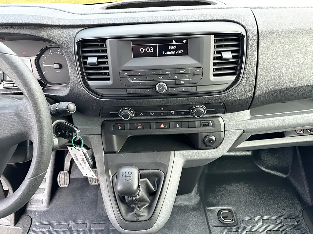 Peugeot Expert Cargo XL L3 4x2 Closed Van 9