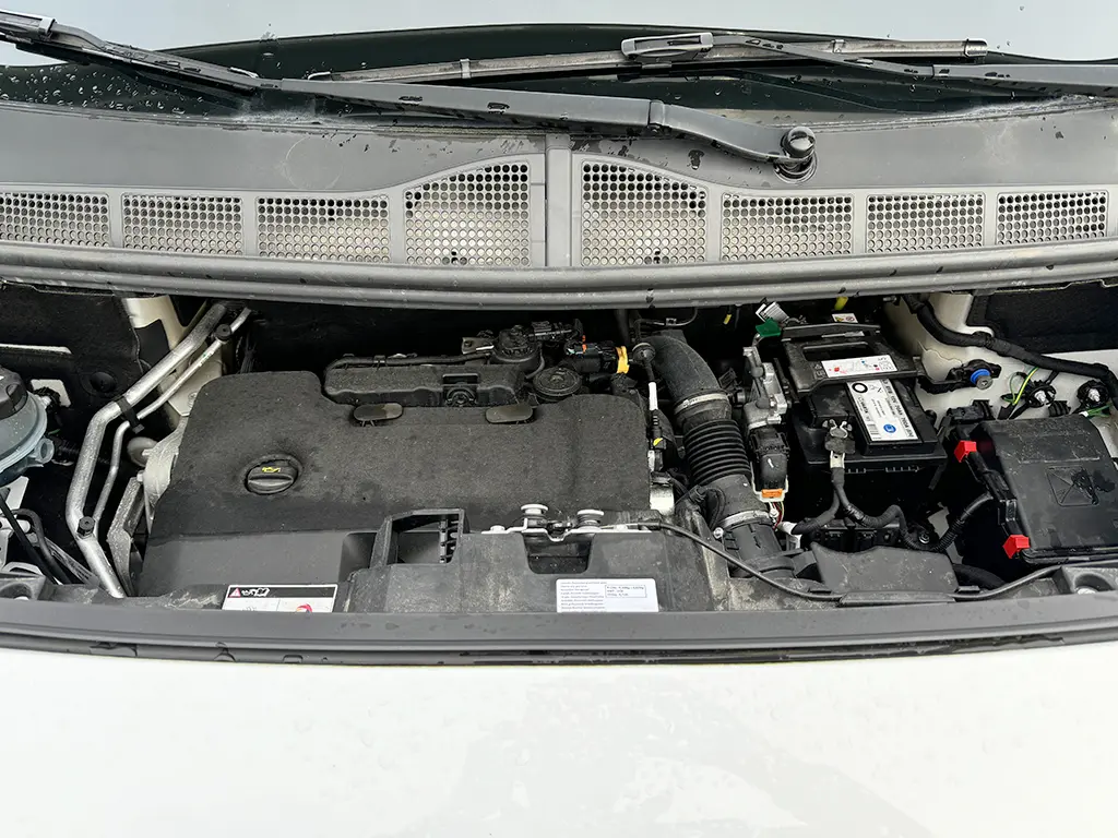 Peugeot Expert Cargo XL L3 4x2 Closed Van 13