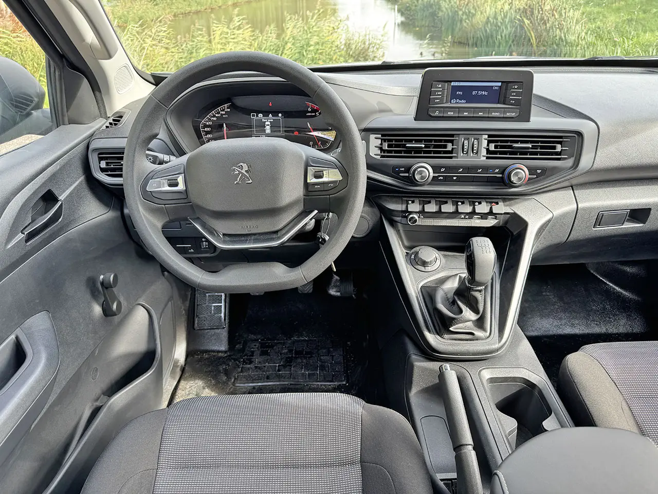 Peugeot Landtrek DC Double Cab Pick-up 4x4 10