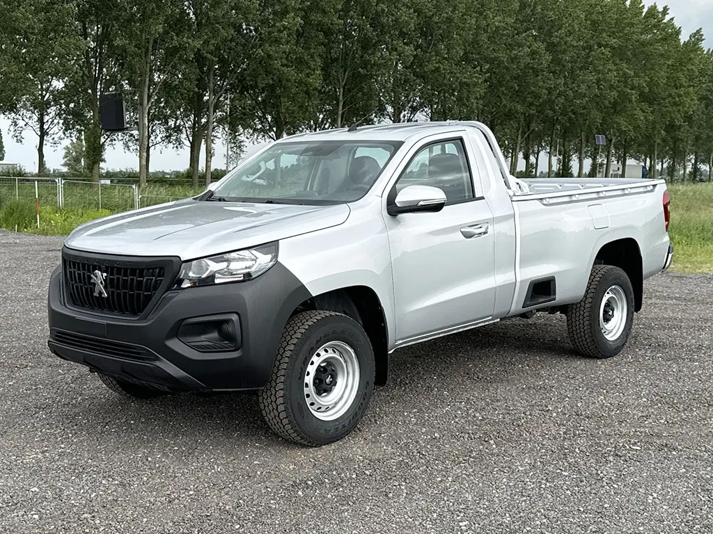 Peugeot Landtrek SC 4x2 Single Cab Pick-up 1