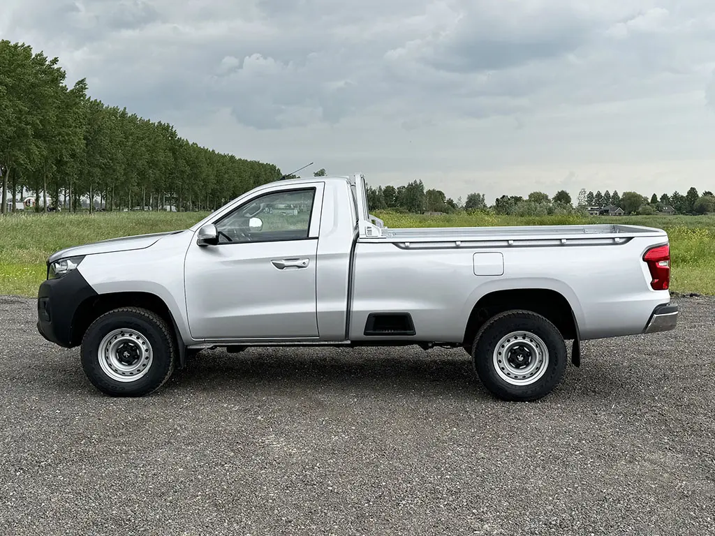 Peugeot Landtrek SC Single Cab Pick-up 4x2 2