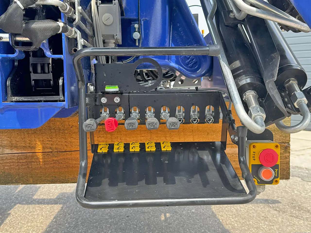 PM 24024PX Truck Crane 5