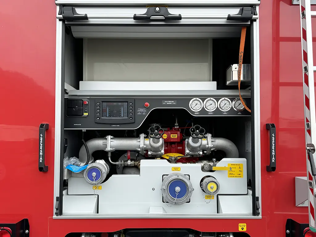 Renault D16 4x4 Fire Fighter Truck 15