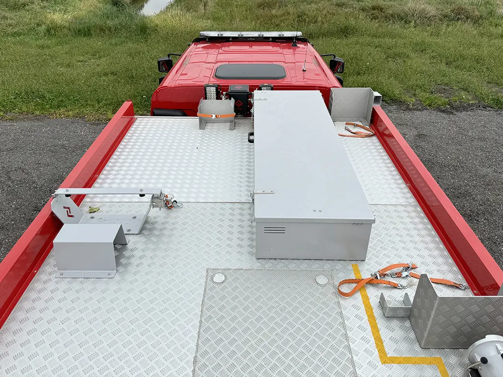 Renault D16 4x4 Fire Fighter Truck 18