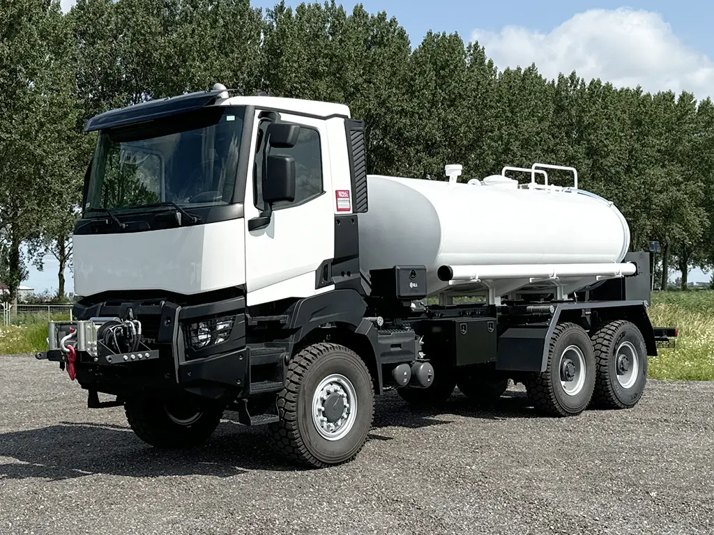 Renault K 460 Water Tank Truck 6x6 1