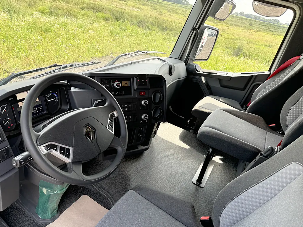 Renault K 460 6x6 Water Tank Truck 8