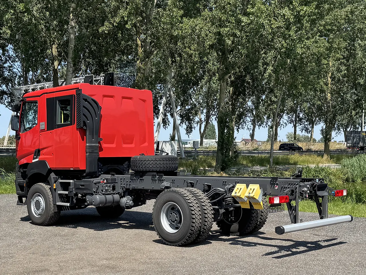 Renault K P4X4 MEDIUM Chassis Cabin 4x4 6