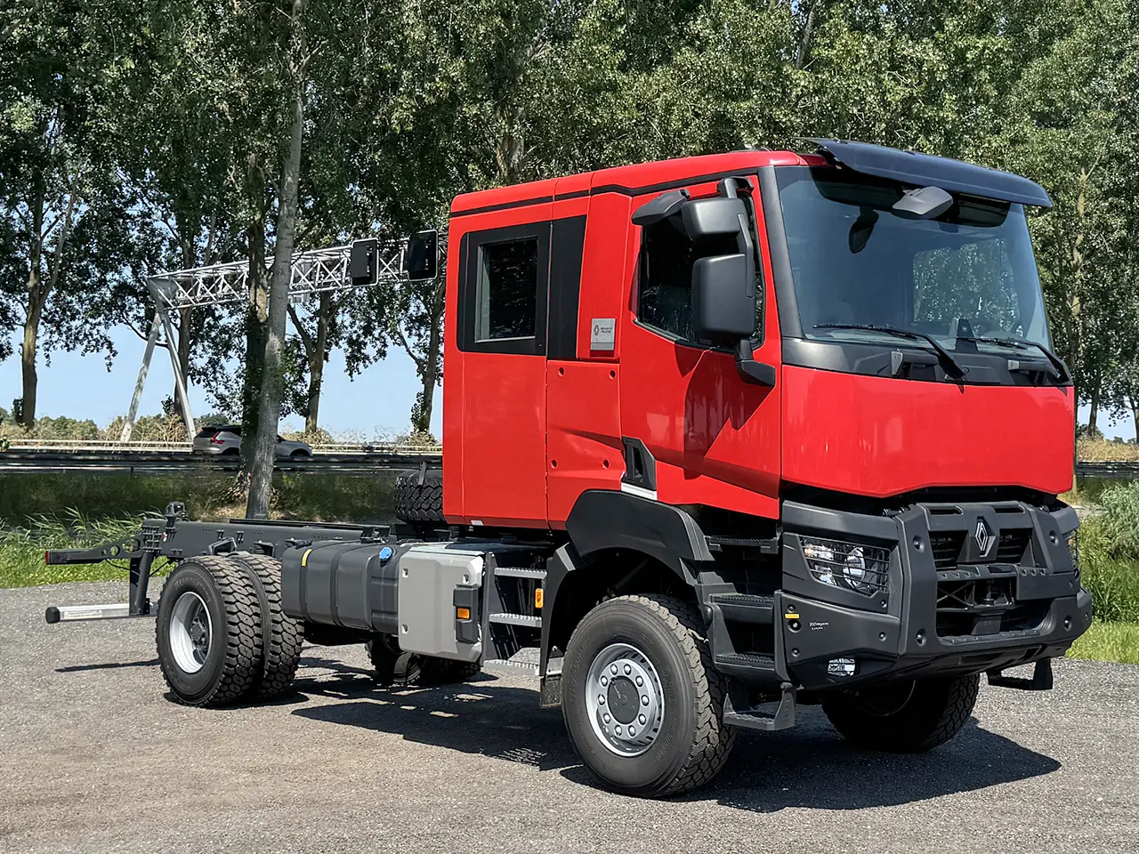 Renault K P4X4 MEDIUM Chassis Cabin 4x4 8
