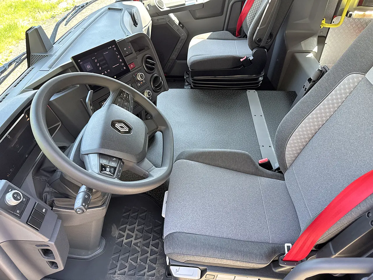 Renault K P6X6 MEDIUM Chassis Cabin 6x6 9