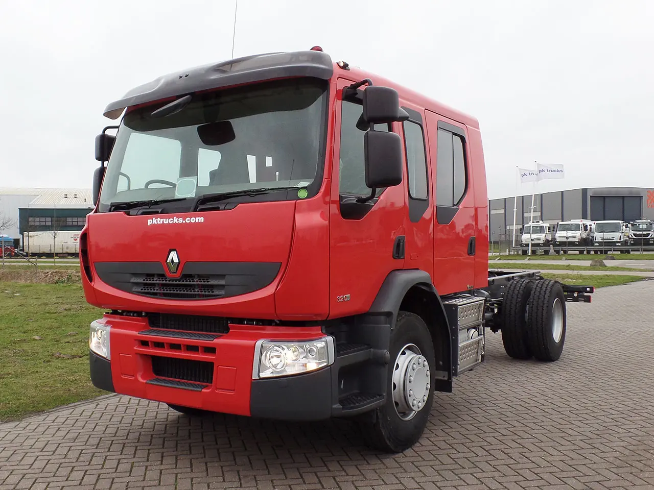 Renault Kerax 320 DXI 4x2 Chassis Cabin