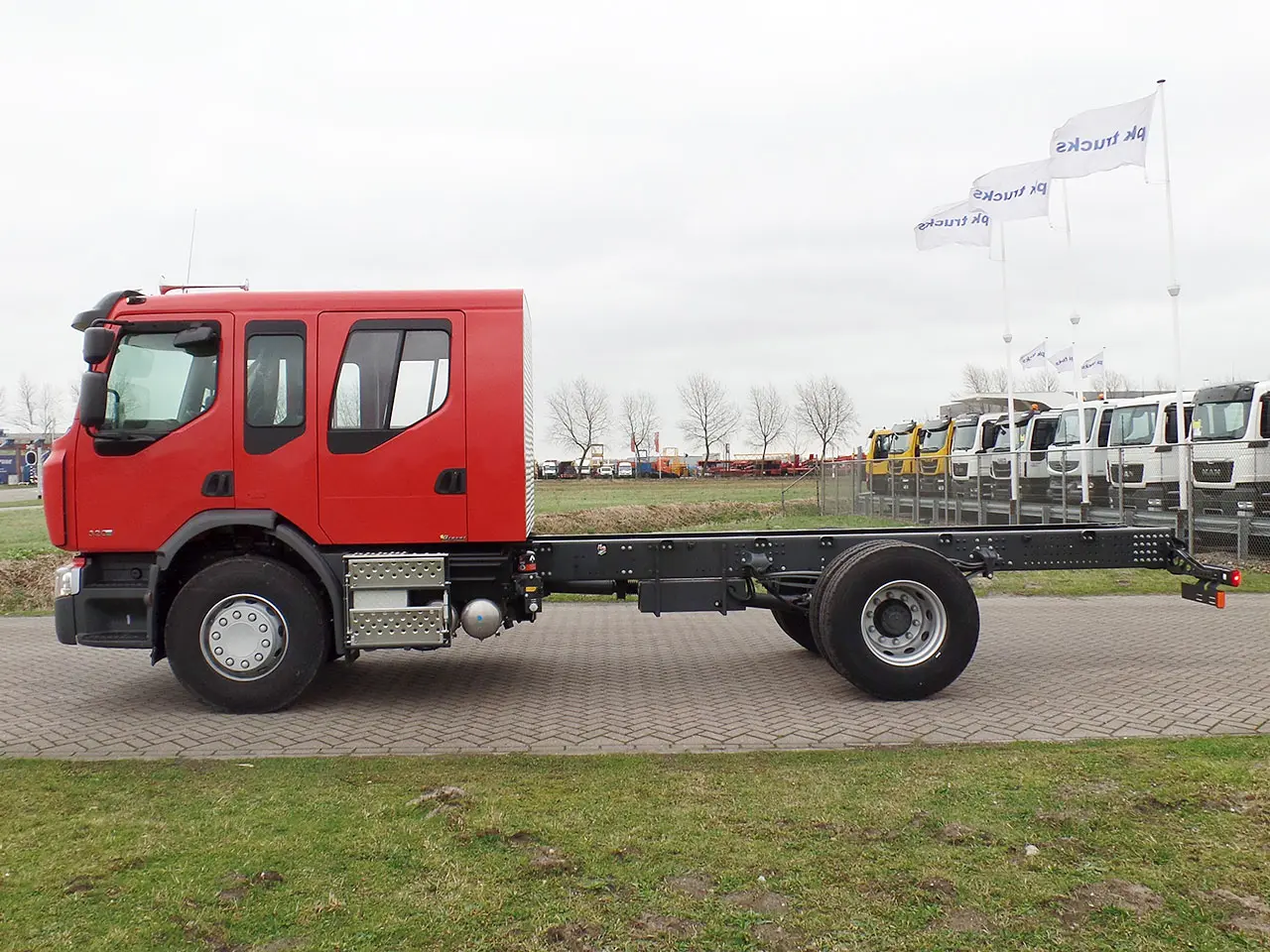 Renault Kerax 320 DXI 4x2 Chassis Cabin