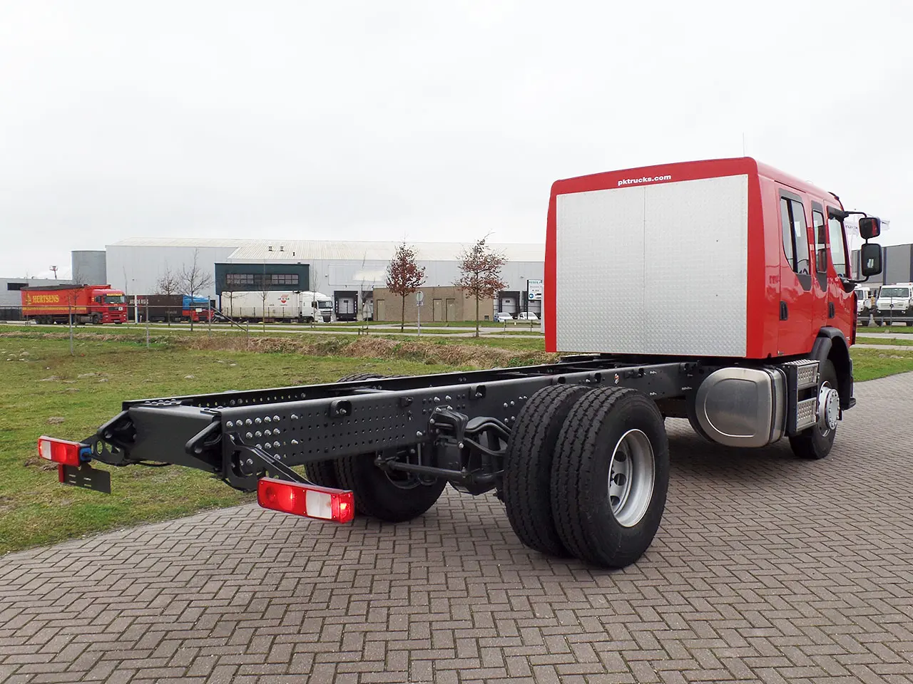 Renault Kerax 320 DXI 4x2 Chassis Cabin 6