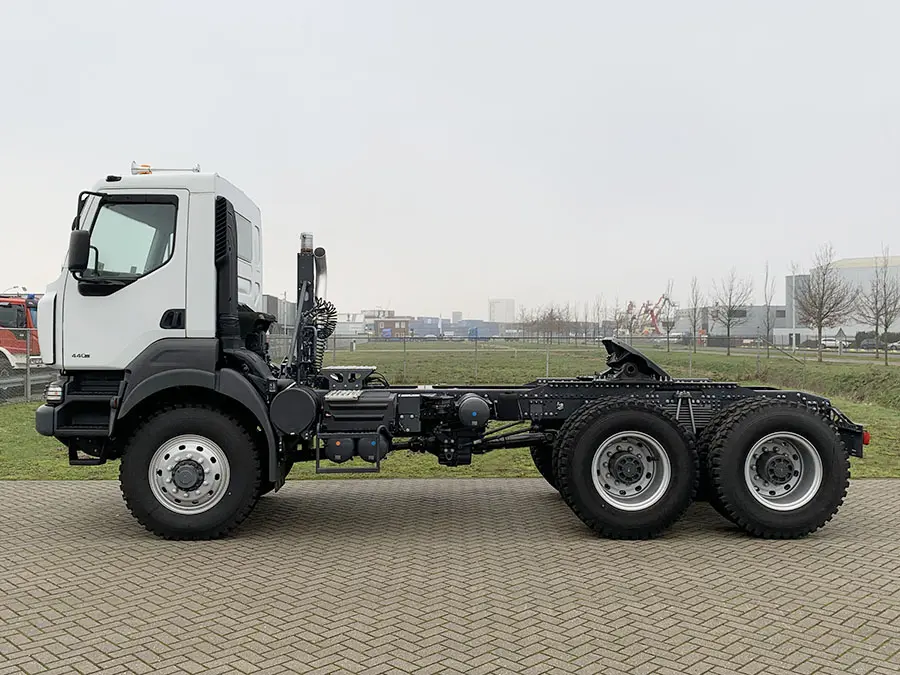 Renault Kerax 440 DXI Tractor Head 6x6 2