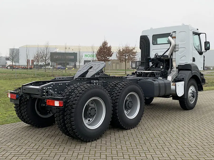 Renault Kerax 440 DXI 6x6 Tractor Head 6