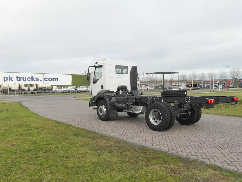 Renault Midlum 240.15 Chassis Cabin 4x4 3
