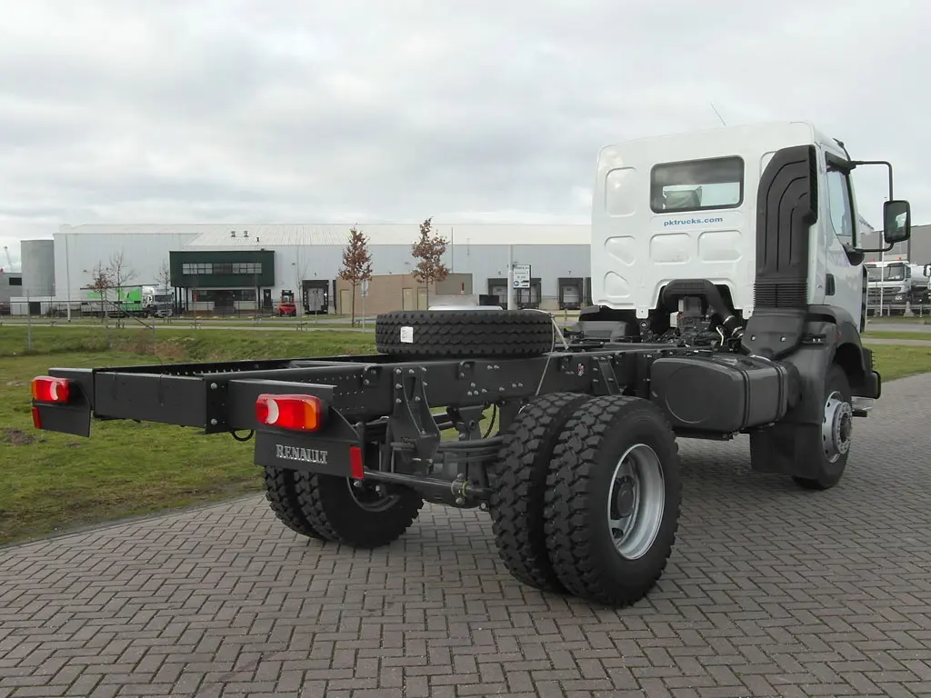 Renault Midlum 240.15 4x4 Chassis Cabin 6