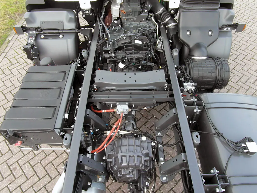 Renault Midlum 240.15 4x4 Chassis Cabin 8