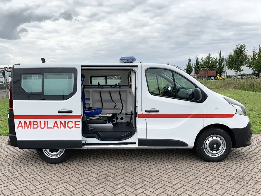 Renault Trafic dCi 120 L1H1 4x2 Ambulance Van 10