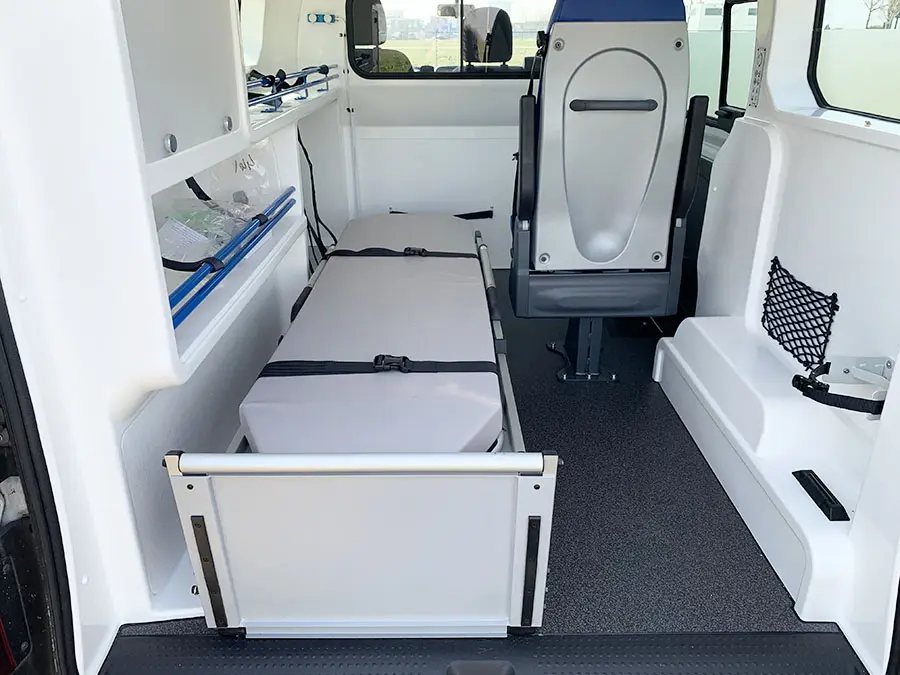 Renault Trafic dCi 120 L1H1 Ambulance fourgon 4x2 12
