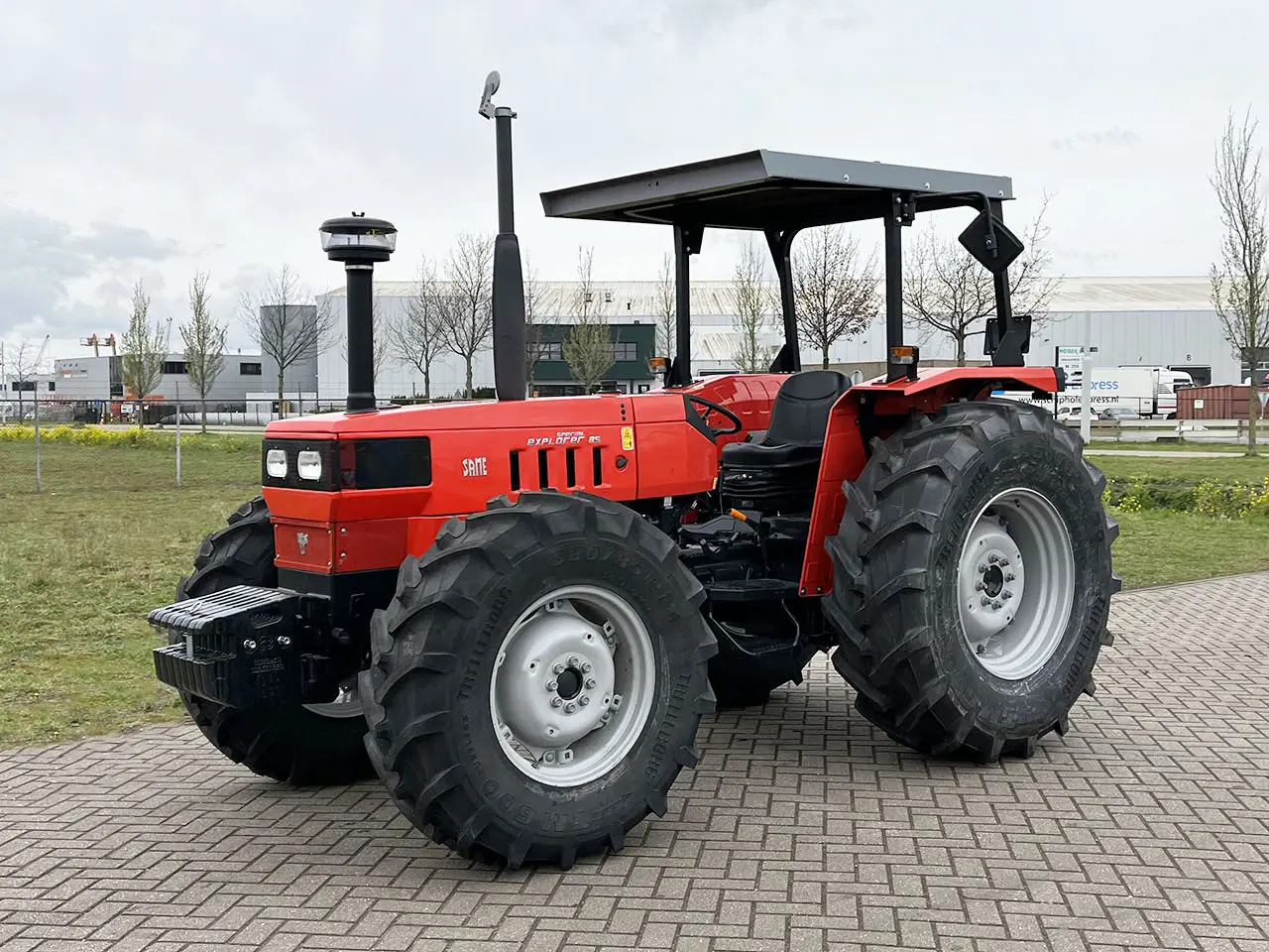 Same Explorer Special 85 4x4 Agricultural Tractor 1