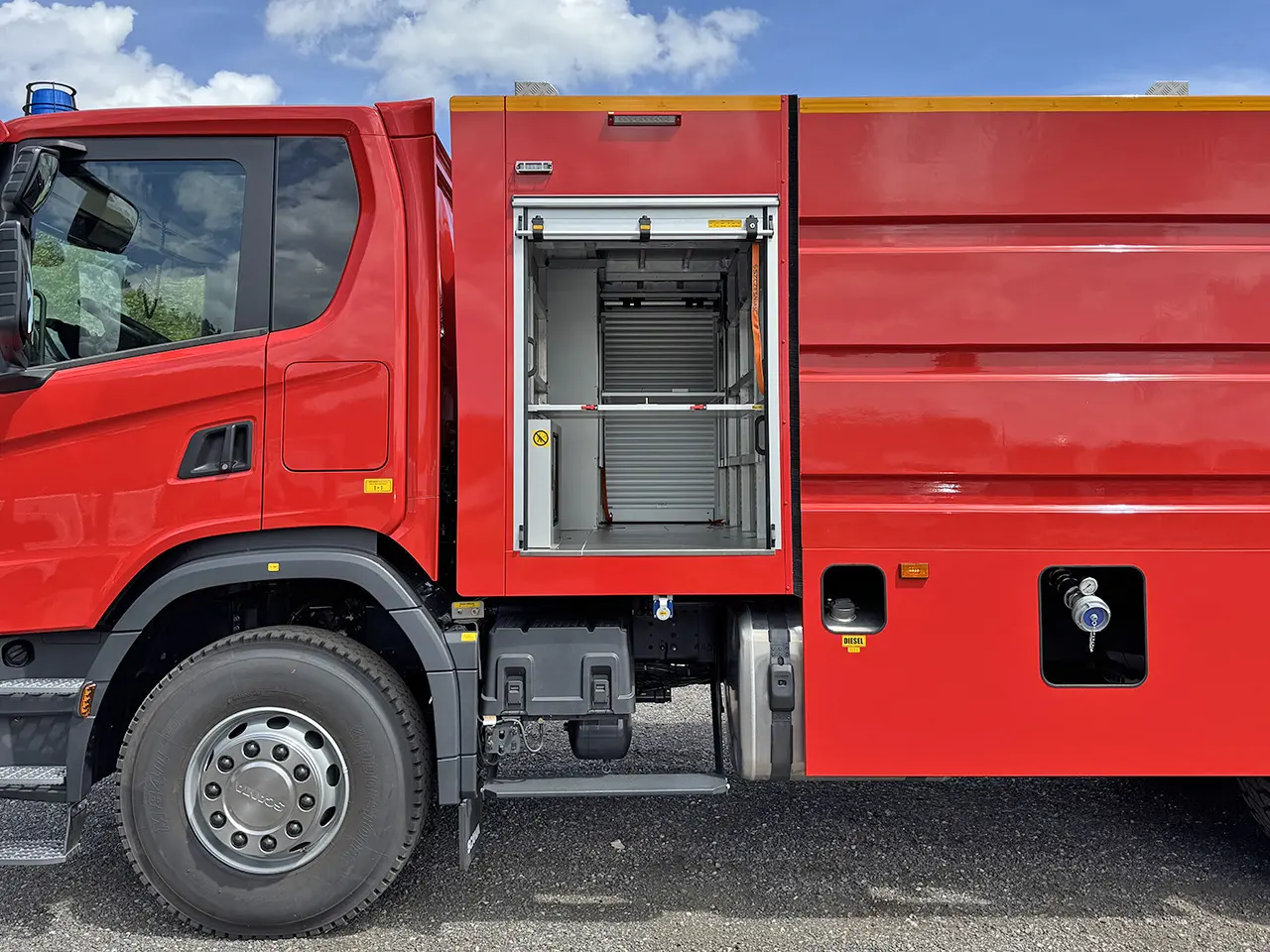Scania G460 HZ Camion de pompiers 6x4 18