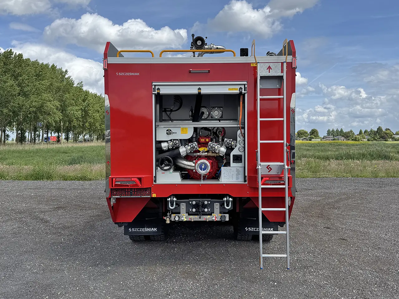 Scania G460 HZ Camion de pompiers 6x4 19
