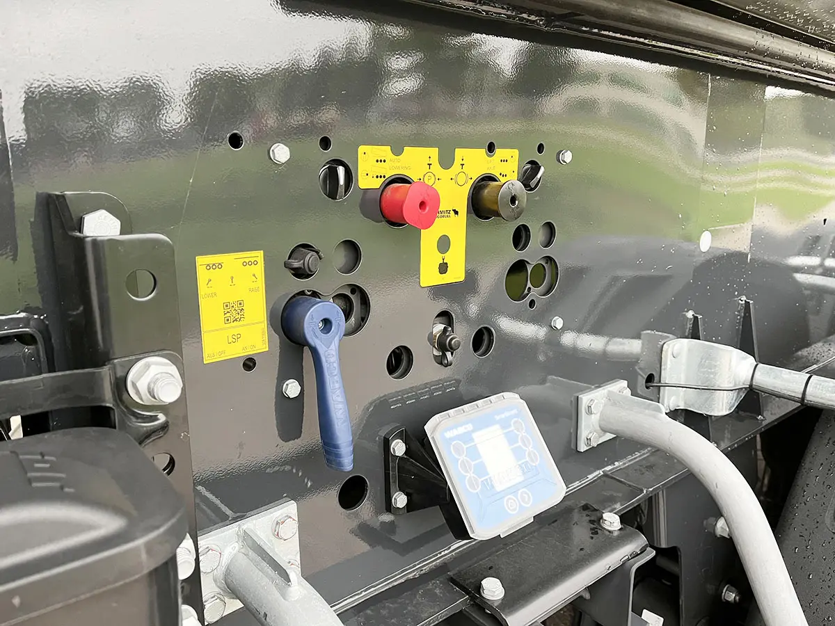 Schmitz Cargobull SKI 24 4-Axle Tipper Trailer 8