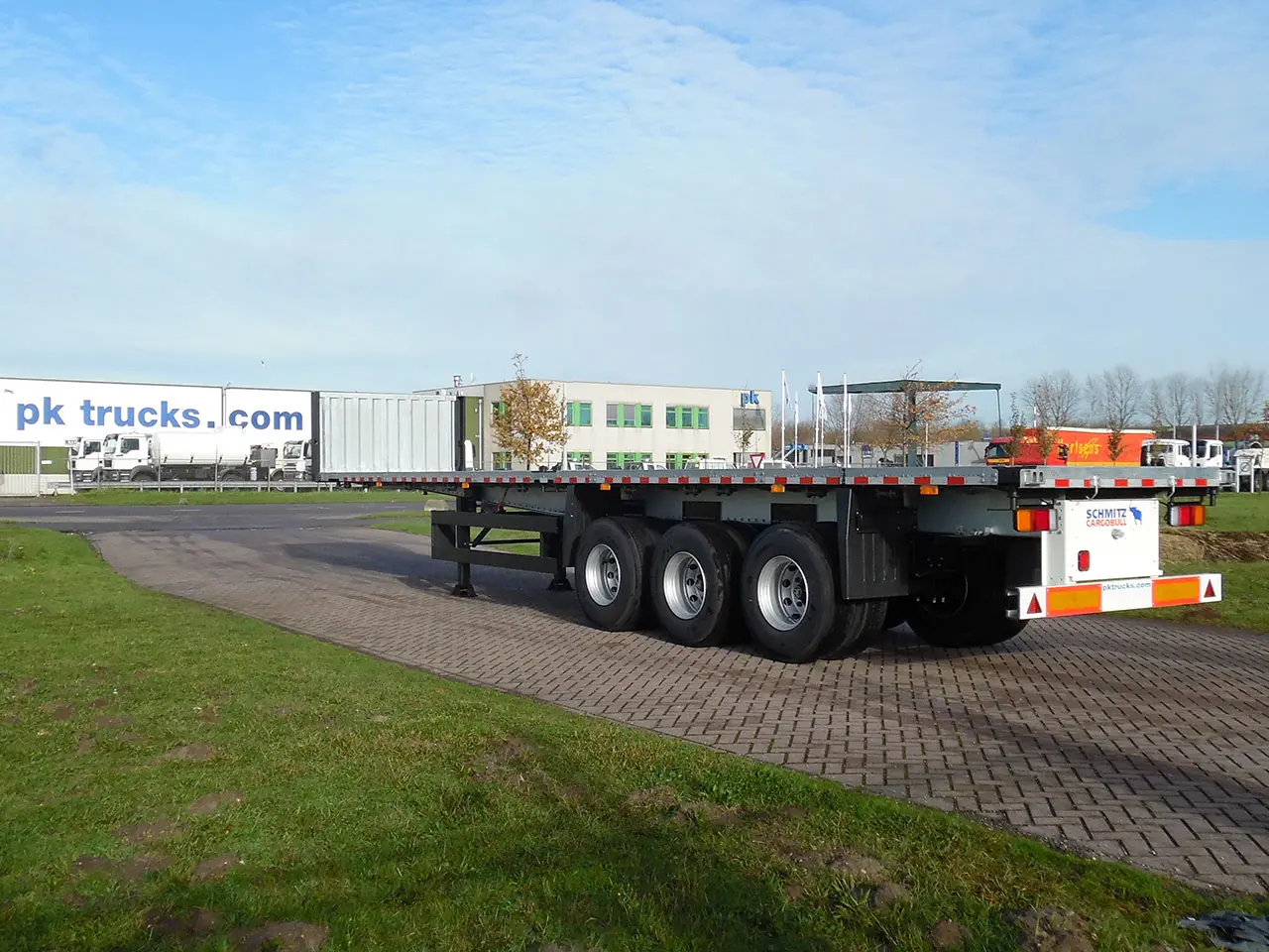 Schmitz SHD 40ft Semi-remorque plateau porte container 3-Essieux 3