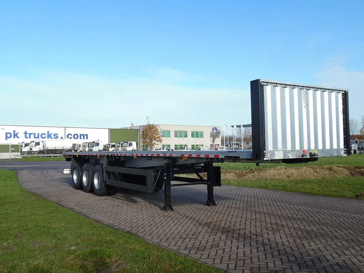 Schmitz SHD 40ft Semi-remorque plateau porte container 3-Essieux 4